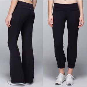 Lululemon Athletica black reversible yoga pants, 4